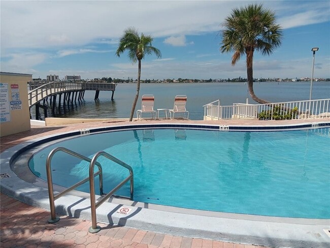 Photo - 4775 Cove Cir Unit 1102