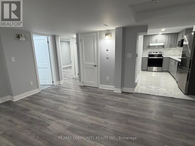 Photo - 224 Fleetwood Dr