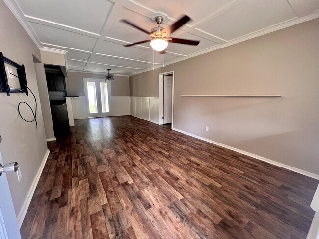 Photo - 716 Magness Dr