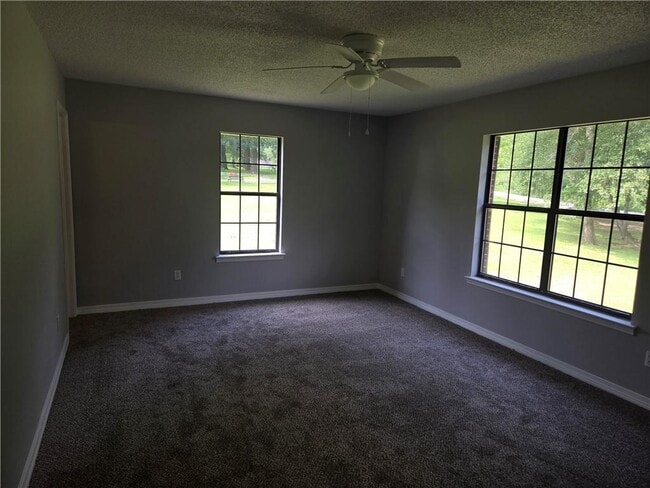 Photo - 381 Norton Rd