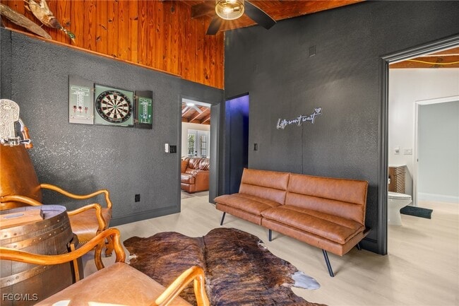 Photo - 17780 Caloosa Rd