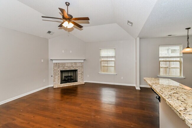 Photo - 9440 Darren Cir S