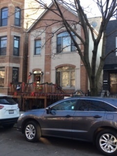 Building Photo - 2445 W Cortland St Unit 2F Rental
