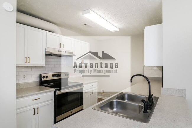 Photo - 2878 Norfair Loop