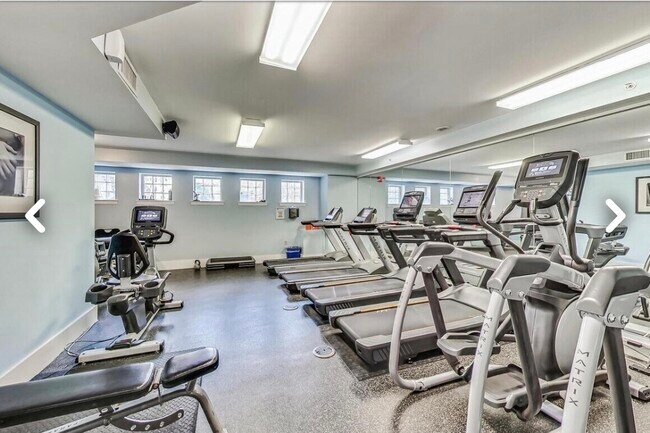 Photo - 555 Massachusetts Ave NW Unidad 706