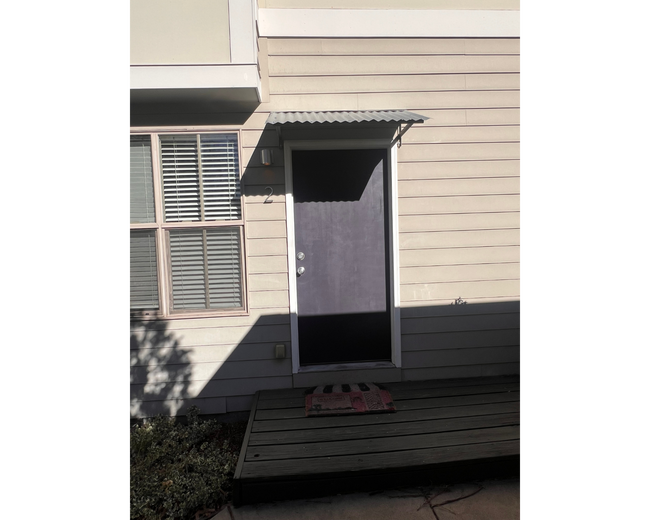 Photo - 318-320 W Myrtle Unit 318 #2