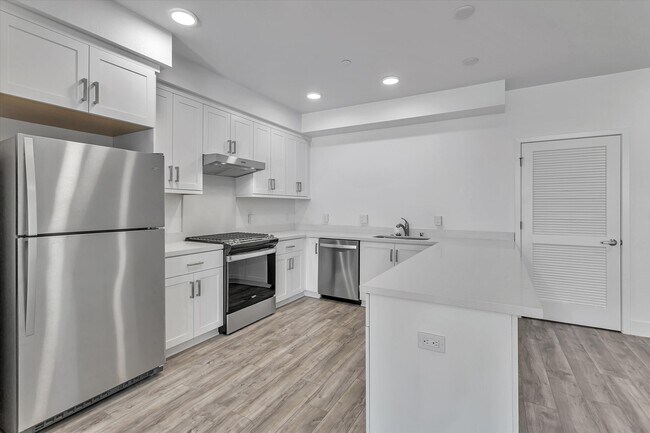 Photo - 42111 Osgood Rd Unit 221