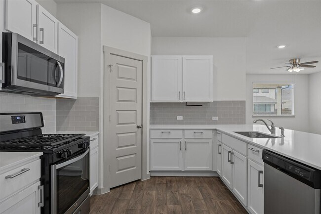 231 Lavaca River Ln