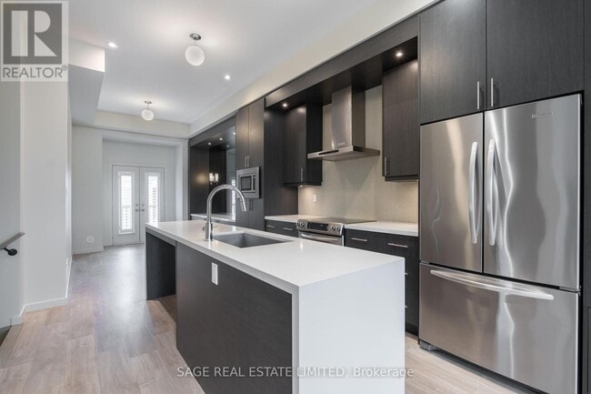 Photo - 222 Vellwood Common