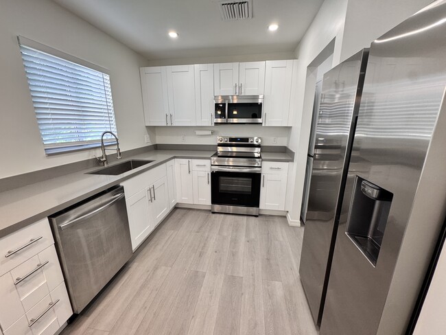 Photo - 7128 SW 22nd St