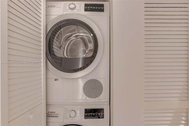 Photo - 1756 N Bayshore Dr