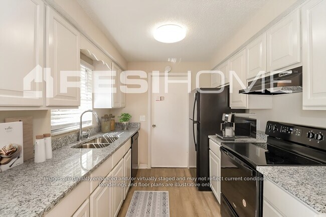 2650 Kenwood Dr E