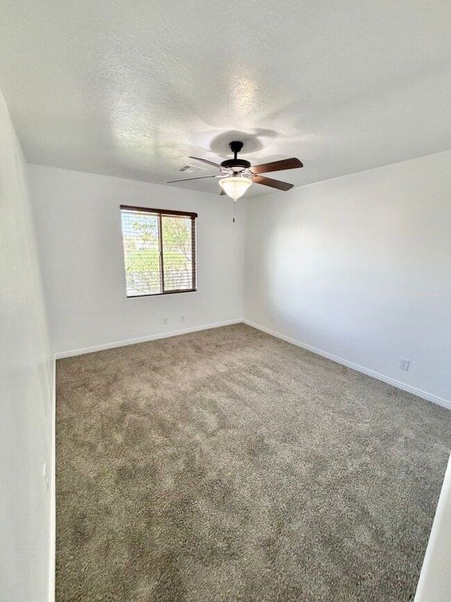 Photo - Beautiful Riverstone Home!!