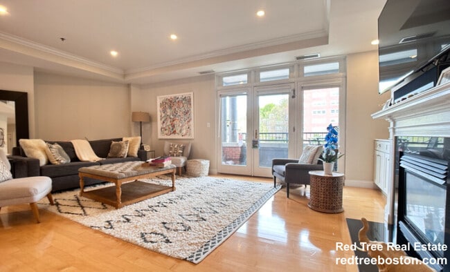 Photo - 1601 Beacon St