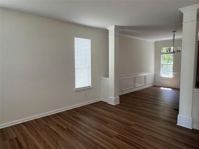 Photo - 421 Holland Springs Dr NW
