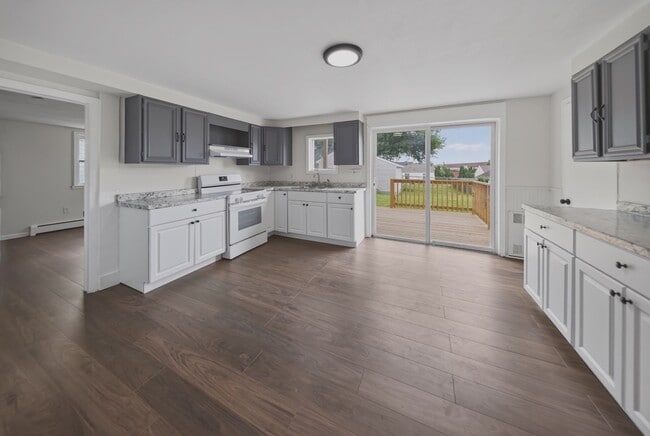 26 Vernon St Unit 2