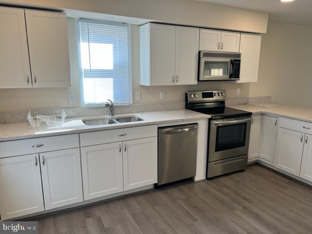 Photo - 17207 Manning Dr