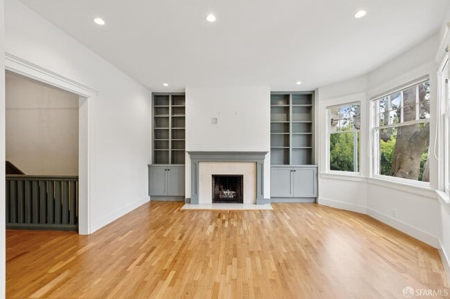 Photo - 2741 Union St