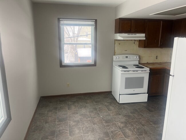 Photo - 91 E 19th St Unit 4