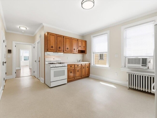 Photo - 73 Newman Ave