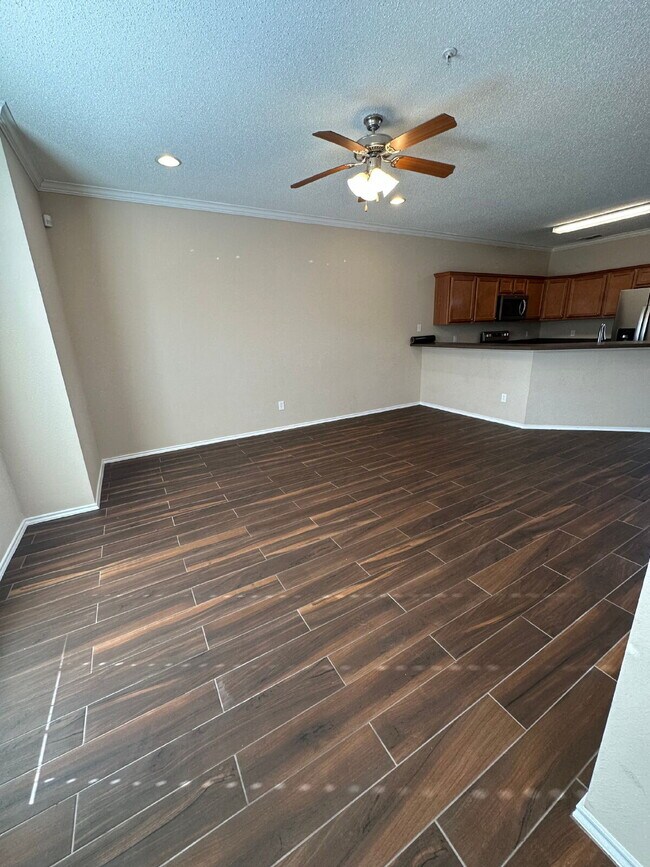 Photo - 2108 Main St Unit 2