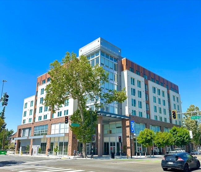Exterior - Sparta505 - Student Housing Rental