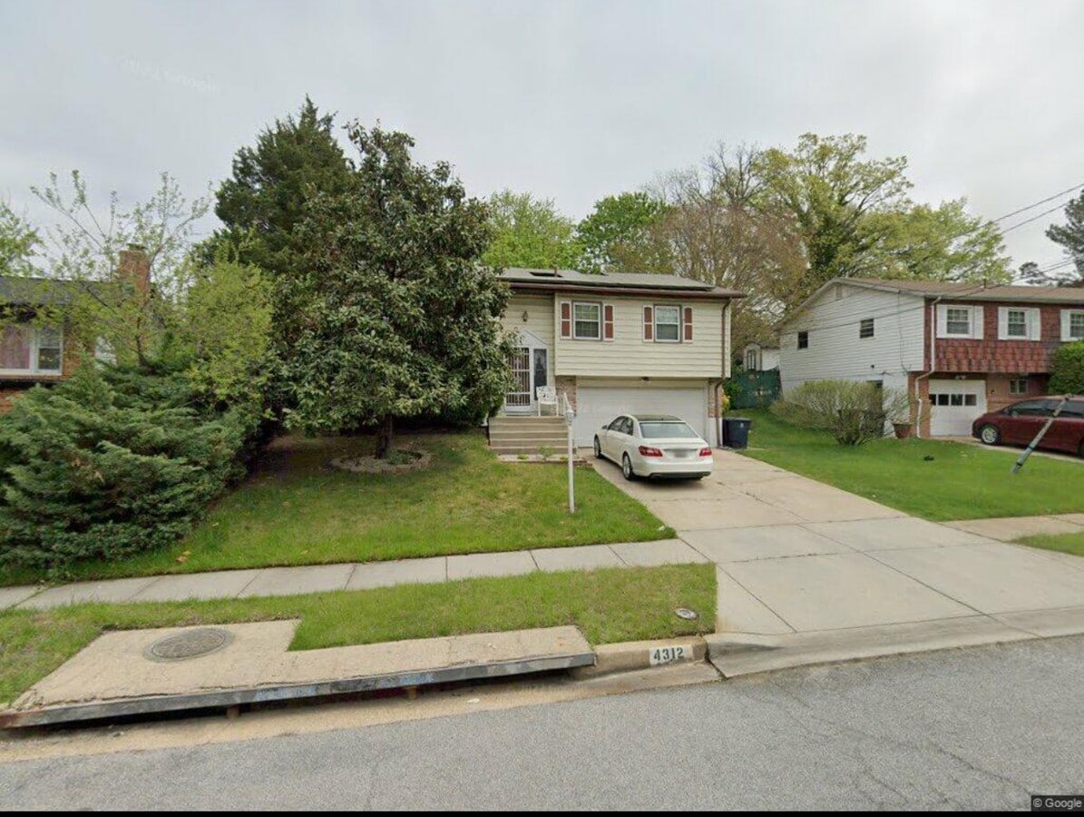 Photo - 4312 John St