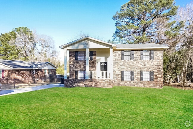 Building Photo - 3476 Postell Dr Rental