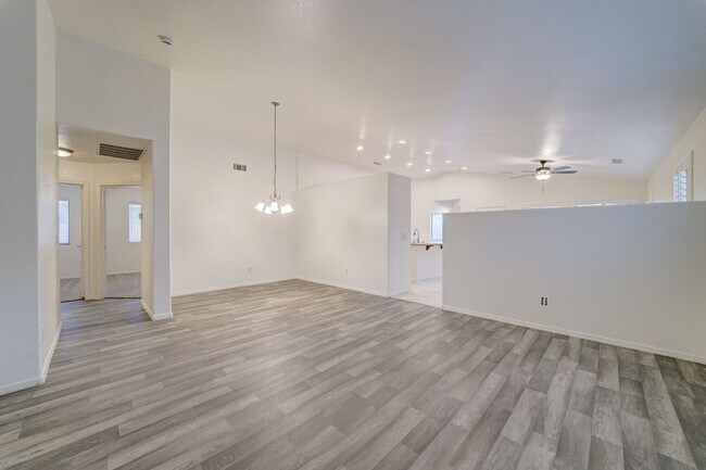 Photo - AVAILABLE NOW IN ESTRELLA MOUNTAIN RANCH!!!