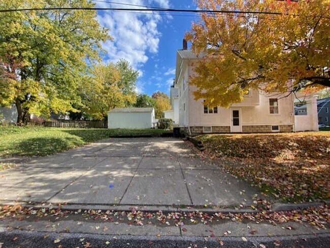 Photo - Big & Charming on a Corner Lot—6BR, Decora...
