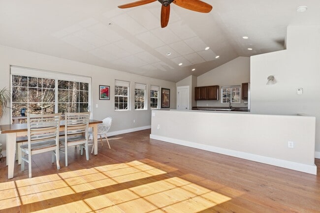 Photo - Cute Whitefish Home close to the Footbridge