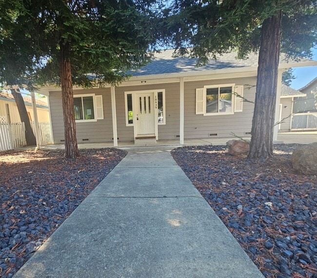 Building Photo - Amazing Jewel in Hidden Valley Rental