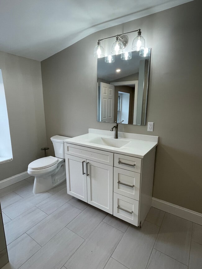 master suite bathroom - 4680 Umbria St