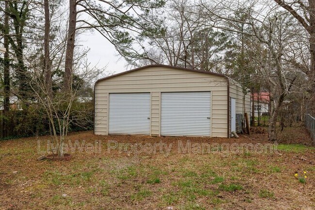 Photo - 110 Goodwin St