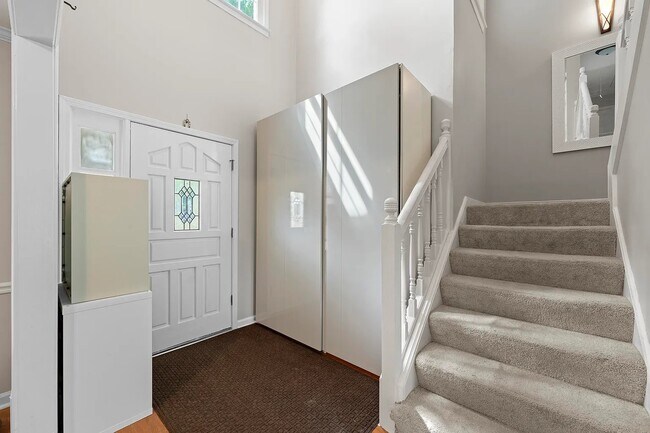 Photo - 1368 Squire Dudney Dr