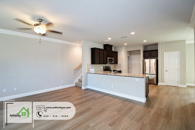 Photo - 867 Congaree Ln