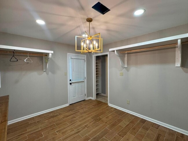 Photo - 1498 Garland Dr