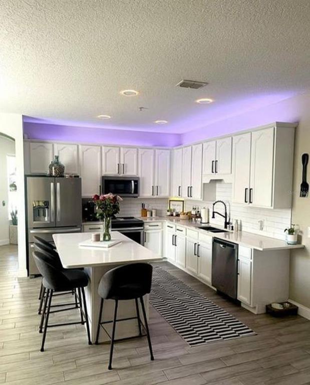 Photo - 10400 Eastpark Woods Dr