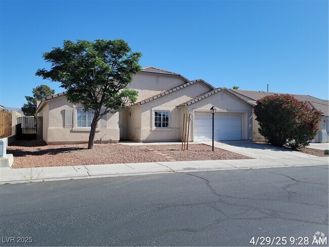 Building Photo - 916 Melic Way Rental