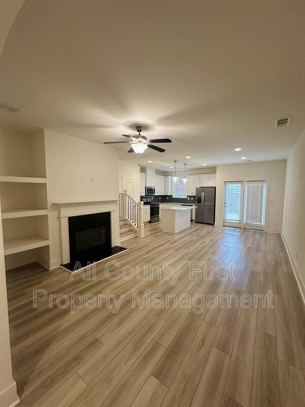5788 Calle Vis Dr