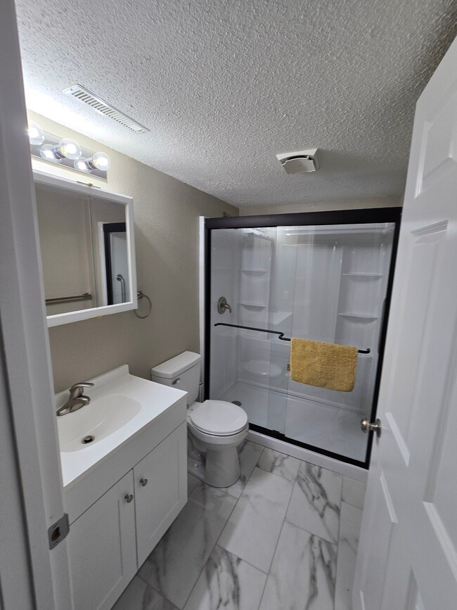 Photo - 15 Diego Ct Unit B