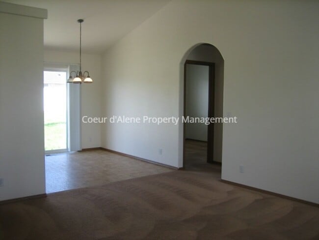 Photo - 3 bed house in Fieldstone!