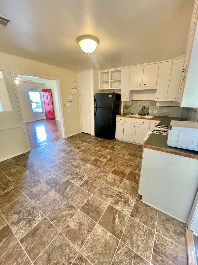 Photo - Charming Hideaway: 2BR Cozy House