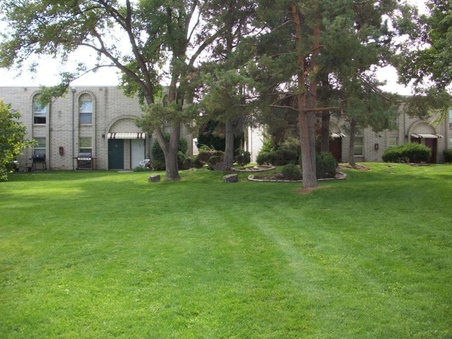 Photo - Casa Blanca Apartments