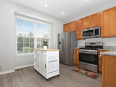 Photo - Stylish & Move-In Ready Home in Prime Aurora Location