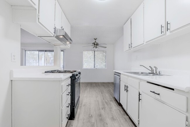 Photo - Chatsworth Rent This Now Apartamento Unidad SVEN