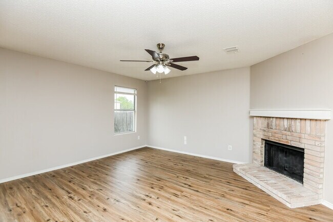 4329 Meadowknoll Dr