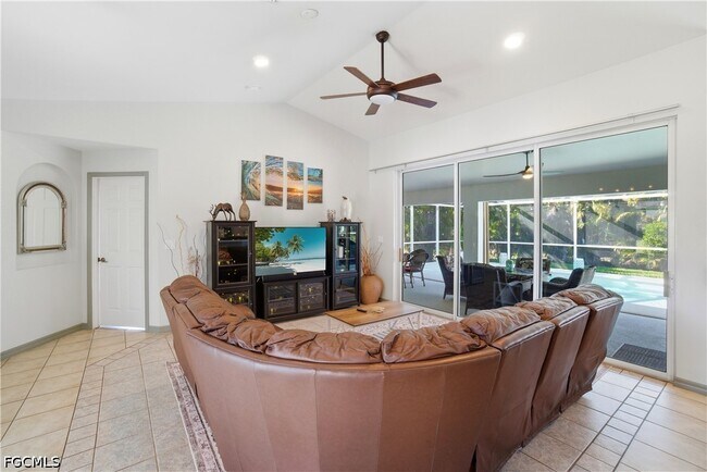 Photo - 1623 SW 43rd Ln
