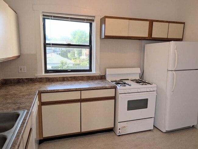 Photo - 1 bedroom in Evanston IL 60202 Unit 2S