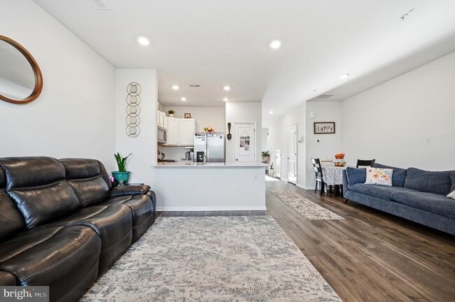 Photo - 189 South Harner Boulevard